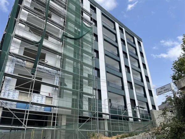 Tirane, shitet apartament 2+1 Kati 3, 103 m² 126.000 € (PASKUQAN)