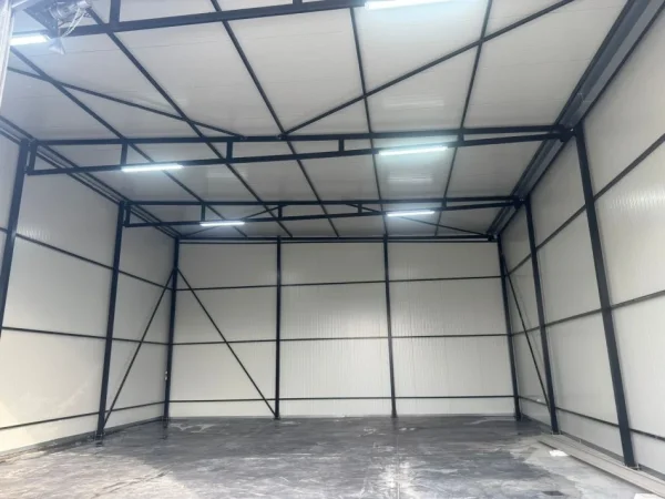 Tirane, jepet me qera magazine Kati 0, 140 m² 1.000 € (TEG)