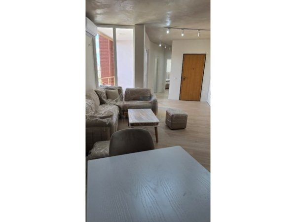 Tirane, jepet me qera apartament 1+1 Kati 8, 69 m² 600 € 