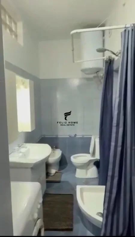 Tirane, jepet me qera apartament 1+1 Kati 5, 80 m² 600 € (BLLOK)