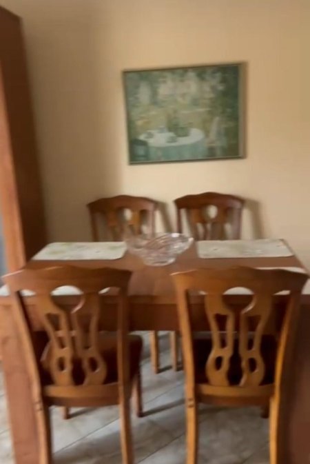 Tirane, jepet me qera apartament 3+1 Kati 4, 90 m² 600 € (Pazari i Ri)