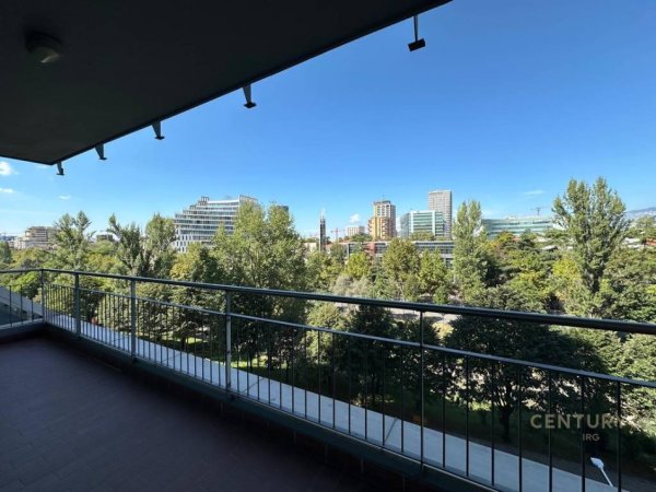 Tirane, jepet me qera zyre Kati 4, 215 m² 4.000 € (ETC)