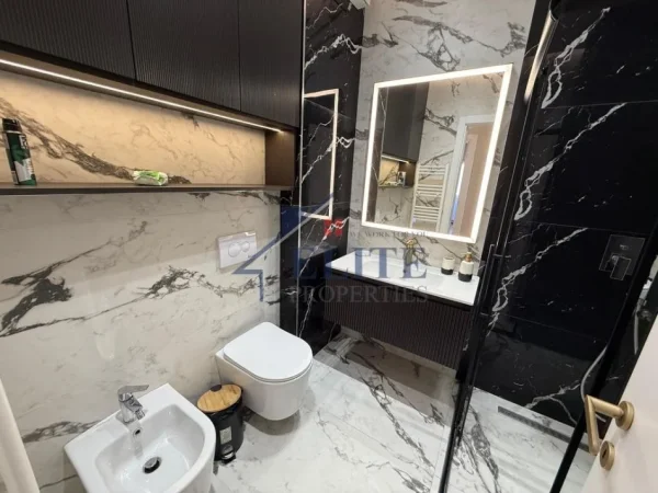 Tirane, jepet me qera apartament 2+1+Ballkon Kati 3, 117 m² 1.000 € (Oasis Residence)