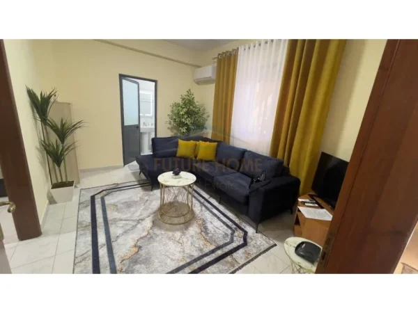 Tirane, jepet me qera apartament 2+1+Ballkon Kati 1, 72 m² 600 € (Vasil Shanto)