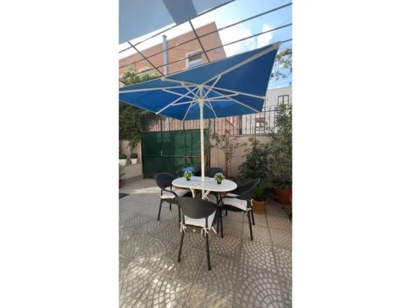 Tirane, jepet me qera apartament 2+1 Kati 1, 72 m² 600 € 