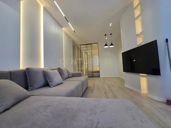 Tirane, shitet apartament 2+1 Kati 5, 86 m² 250.000 € (21Dhjetori)