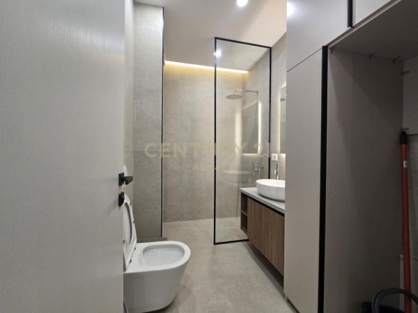 Tirane, shitet apartament 2+1 Kati 5, 86 m² 250.000 € (21Dhjetori)