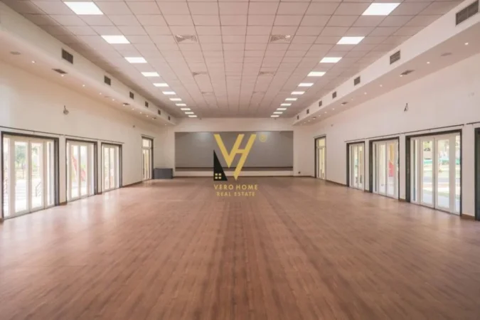 Tirane, jepet me qera zyre Kati 1, 135 m² 1.500 € (MYSLYM SHYRI)