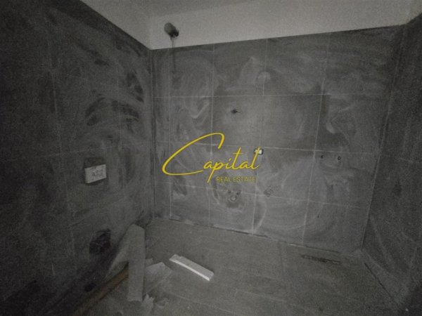 Tirane, shitet apartament 1+1 Kati 1, 71 m² 126.000 € (LAPRAKE)