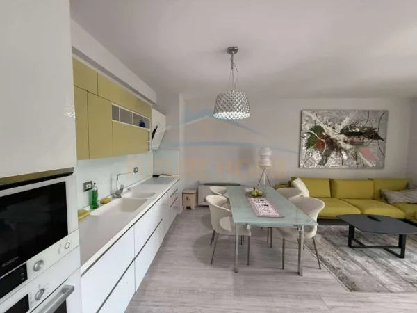 Tirane, jepet me qera apartament 2+1 Kati 2, 82 m² 1.500 € (Liqeni Artificial , Kompleksi Nobis)