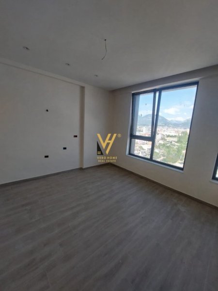 Tirane, shitet apartament 3+1+Ballkon Kati 8, 133 m² 290.000 € (DON BOSKO)