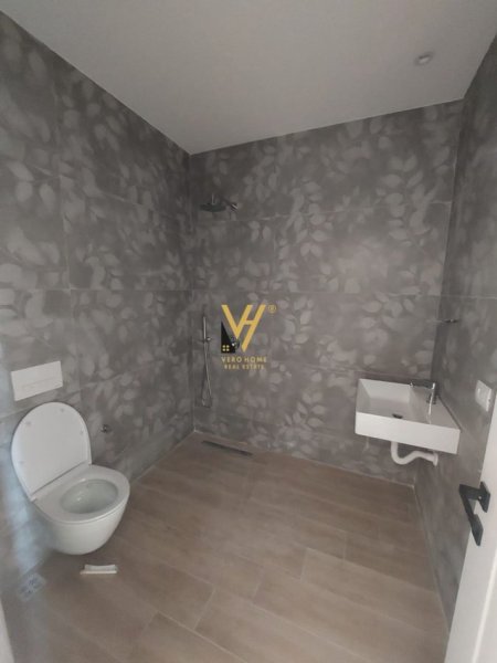 Tirane, shitet apartament 3+1+Ballkon Kati 8, 133 m² 290.000 € (DON BOSKO)