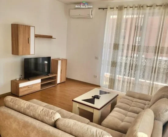 Tirane, jepet me qera apartament 2+1+Ballkon Kati 2, 101 m² 650 € (QSUT)