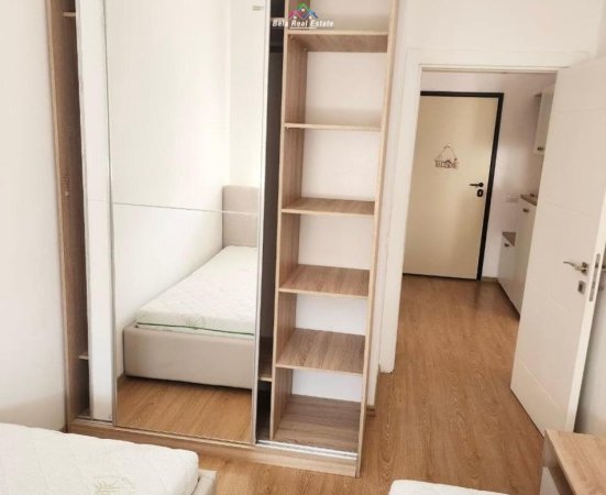 Tirane, jepet me qera apartament 2+1+Ballkon Kati 2, 101 m² 650 € (QSUT)