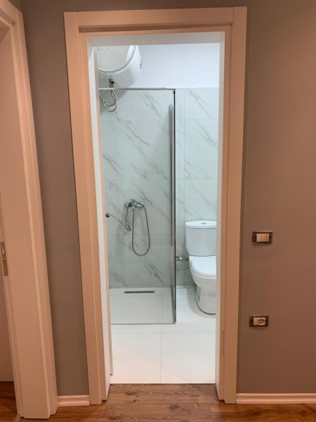 Tirane, jepet me qera apartament 2+1+Ballkon Kati 3, 70 m² 600 € (Don Bosko)