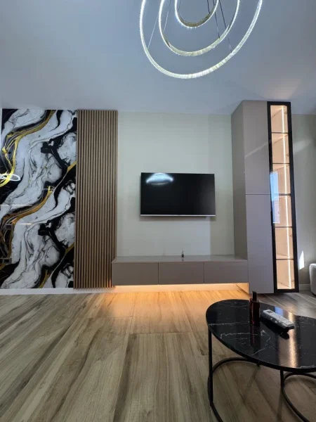 Tirane, jepet me qera apartament 1+1+Ballkon Kati 7, 70 m² 600 € (NDRE MJEDA)