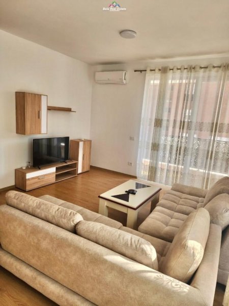 Tirane, jepet me qera apartament 2+1 Kati 2, 101 m² 650 € (rruga e dibres)