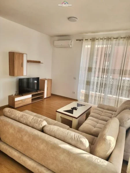 Tirane, jepet me qera apartament 2+1 Kati 2, 101 m² 650 € (rruga e dibres)