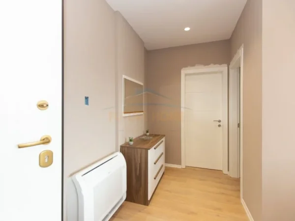 Tirane, jepet me qera apartament 2+1 Kati 6, 57 m² 650 € (Rruga Jordan Misja)
