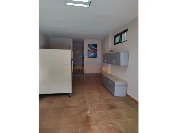 Durres, shitet ambjent biznesi Kati 0, 37 m² 65.000 € 