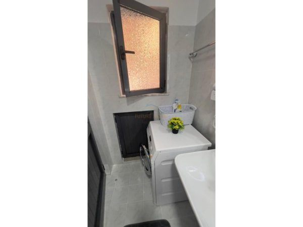 Tirane, jepet me qera apartament 2+1 Kati 1, 72 m² 600 € (Vasil Shanto)