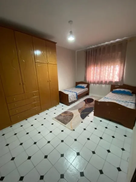 Tirane, jepet me qera apartament 2+1 Kati 5, 100 m² 650 € (qytet studenti)
