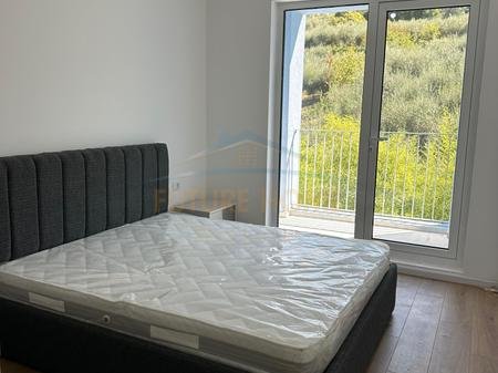 Tirane, shitet apartament 1+1 Kati 2, 53 m² 88.000 € (Fresku)