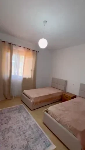 Tirane, jepet me qera apartament 2+1 Kati 2, 75 m² 400 € (Prane Top Channel)