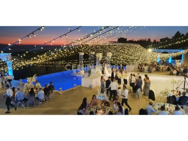 Tirane, shitet hotel Kati 3, 16.000 m² 5.500.000 € (Dajt)