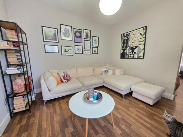 Tirane, shitet apartament 1+1 Kati 4, 62 m² 179.000 € (Ish-parku)