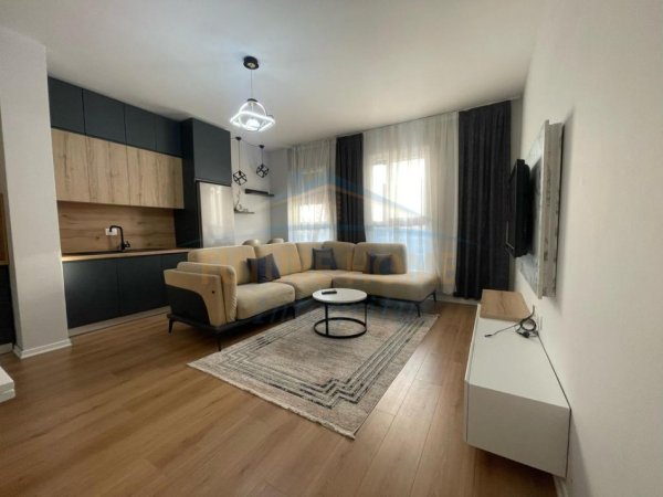 Tirane, jepet me qera apartament 1+1+Ballkon Kati 6, 68 m² 600 € (Don Bosko)