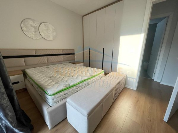Tirane, jepet me qera apartament 1+1+Ballkon Kati 6, 68 m² 600 € (Don Bosko)