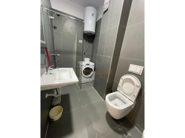 Tirane, jepet me qera apartament 1+1+Ballkon Kati 6, 68 m² 600 € (Don Bosko)