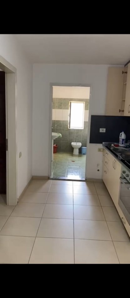 Tirane, jepet me qera apartament 1+1 Kati 5, 65 m² 420 € (Rruga Egnatia ,Pas Kishes Don Boskos, Laprake)