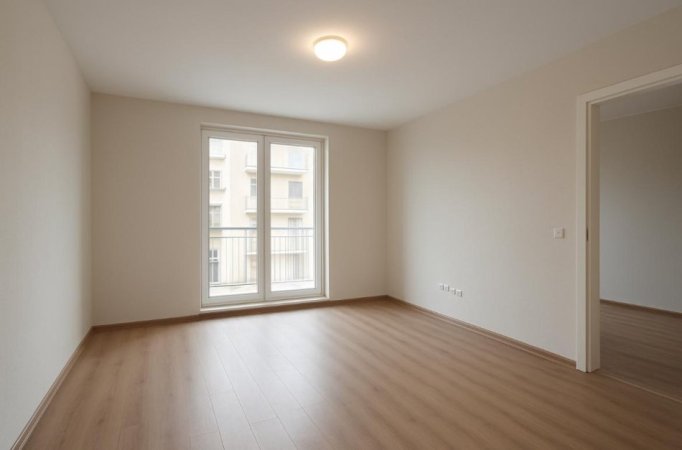 Tirane, jepet me qera apartament 1+1+Ballkon Kati 4, 73 m² 400 € (Lord Bajroni)