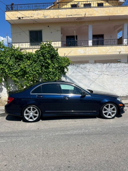 Tirane, shes makine mercedez benz c clase Benzin+Gaz, blu e errët automatik Kondicioner 285.000 km 8.700 €