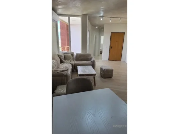 Tirane, jepet me qera apartament 1+1 Kati 8, 78 m² 600 € (Astir)