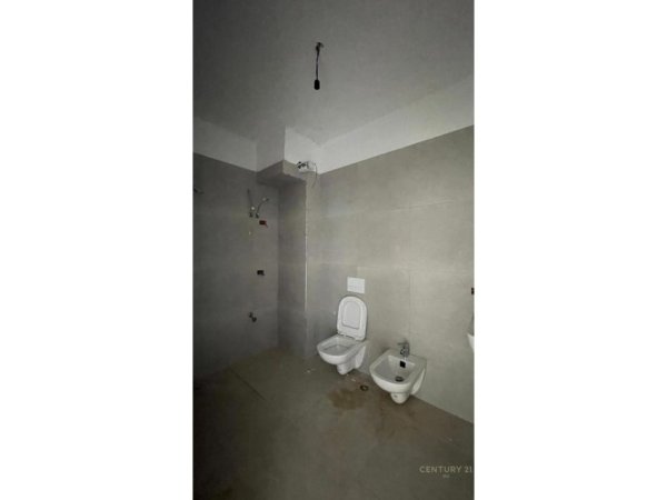 Tirane, shitet apartament 2+1 Kati 6, 87 m² 105.000 € (Paskuqan)