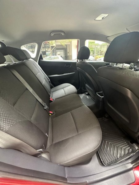 Tirane, shitet makine Hyndai i30 Nafte, vishnje manuale Kondicioner 188.000 km 5.000 €