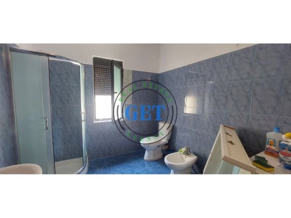 Durres, jepet me qera apartament 1+1 Kati 3, 75 m² 350 € 