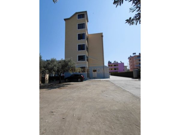 Spille, shitet hotel , 1.478 m² 1.000.000 € (Spille)