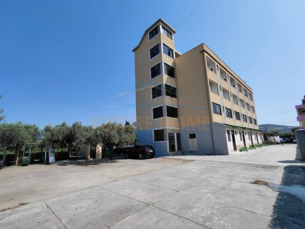 Spille, shitet hotel , 1.478 m² 1.000.000 € (Spille)
