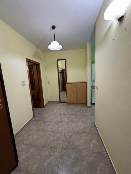Tirane, shitet apartament 1+1 Kati 5, 53 m² 92.000 € (Materniteti i Ri)