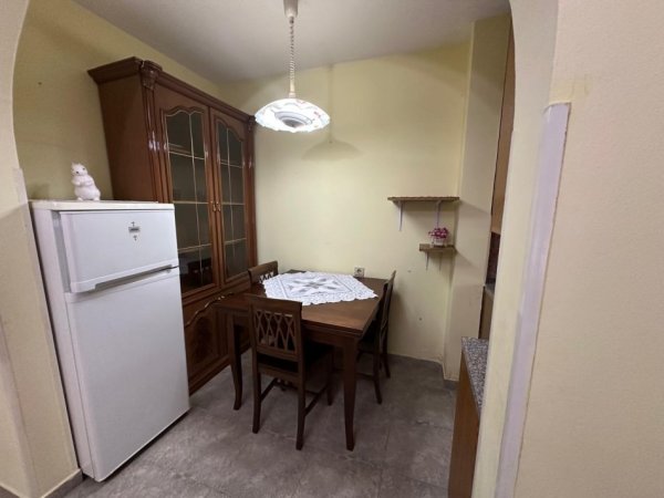 Tirane, shitet apartament 1+1 Kati 5, 53 m² 92.000 € (Materniteti i Ri)