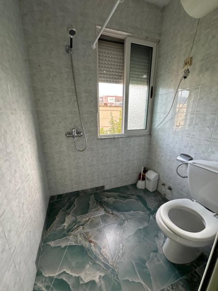 Tirane, shitet apartament 1+1 Kati 5, 53 m² 92.000 € (Materniteti i Ri)