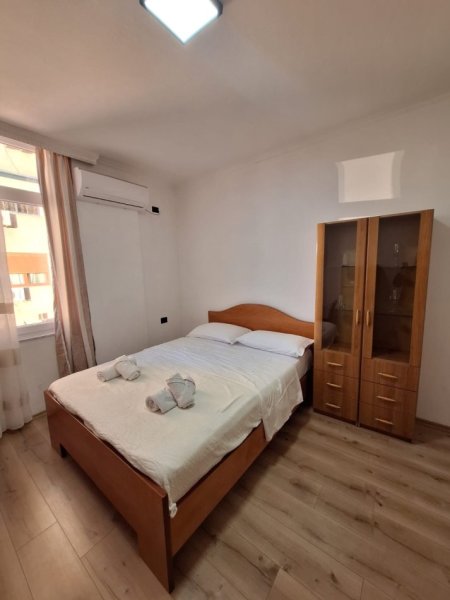 Tirane, jepet me qera garsonier 1+1 Kati 5, 25 m² 370 € (Muhamet Gjollesha, tek Hotel Doro City)