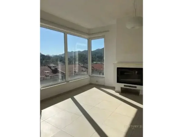 Tirane, jepet me qera Vile 2 Katshe Kati 0, 491 m² 4.500 € (Kodra e Diellit 1)