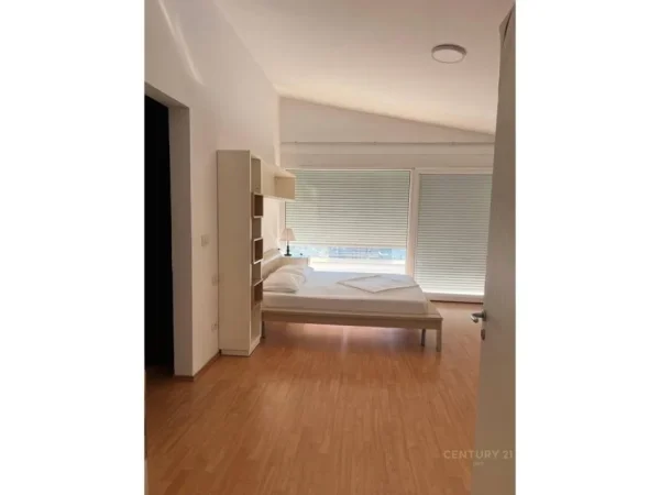 Tirane, jepet me qera Vile 2 Katshe Kati 0, 491 m² 4.500 € (Kodra e Diellit 1)
