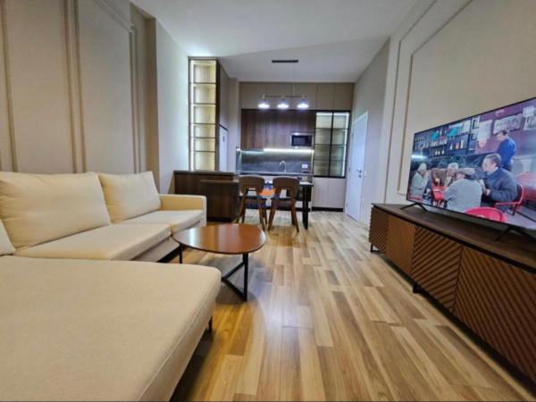 Tirane, jepet me qera apartament 1+1+Ballkon Kati 5, 65 m² 750 € (KOMPLEKSI SQUARE 21)