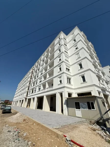 Shitet apartament Kamez, rrethi i Ullirit, 2+1 Kati 6, 126 m² 97 €